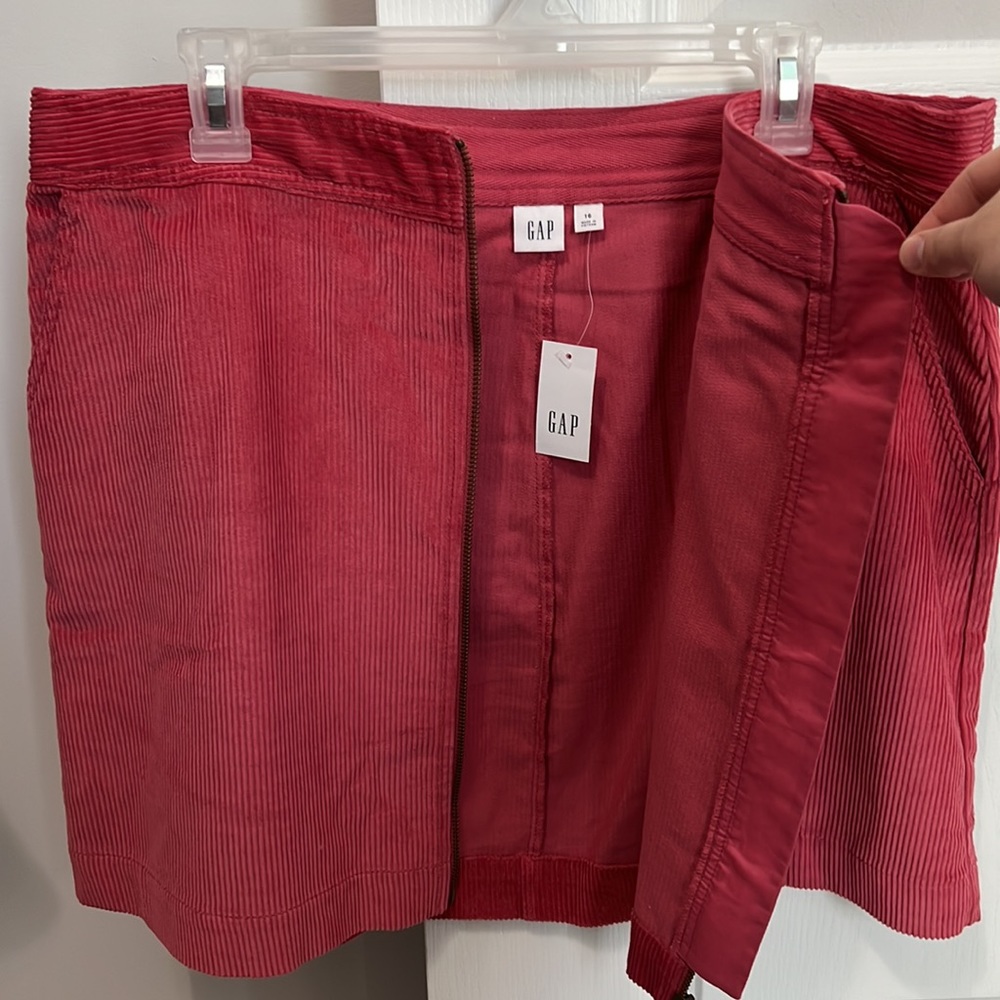 NWT Gap Barbie Pink Zip Up Corduroy Mini Skirt - Picture 5 of 9